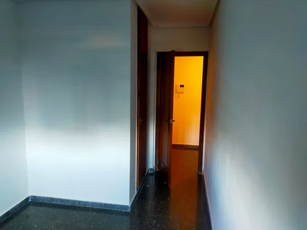 Piso en Calle del Riu Nervión - Foto 8