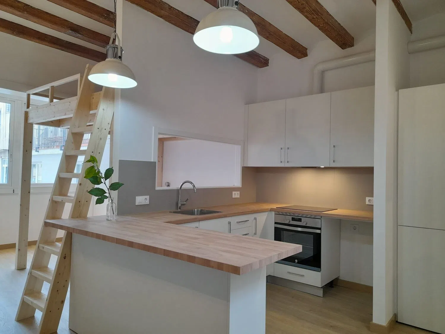 Estudio en calle de Viladomat, 146 - Foto 5