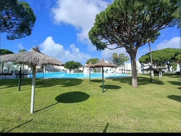 Casa o chalet independiente en Calle Nueva de la Barrosa, 26, Las Lagunas - Campano - Foto 2