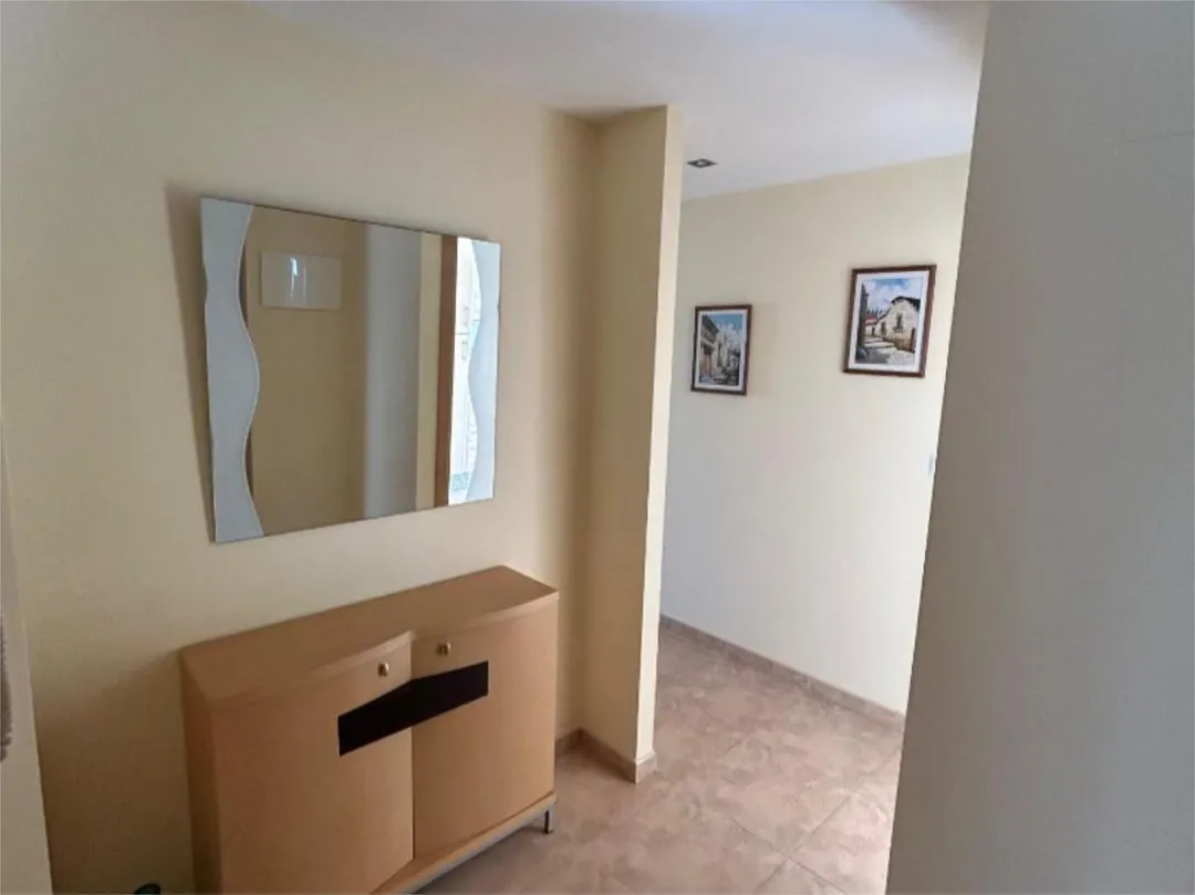 Apartamento en  Avinguda de la Marina 37