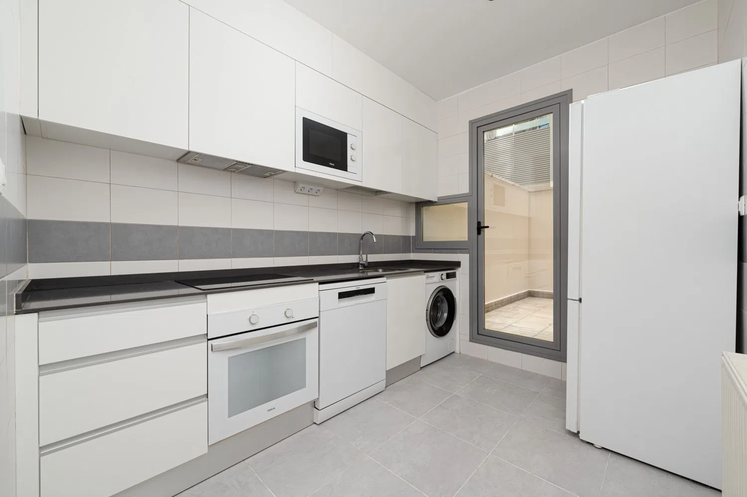 Piso en calle San Juan de Ortega - Foto 13