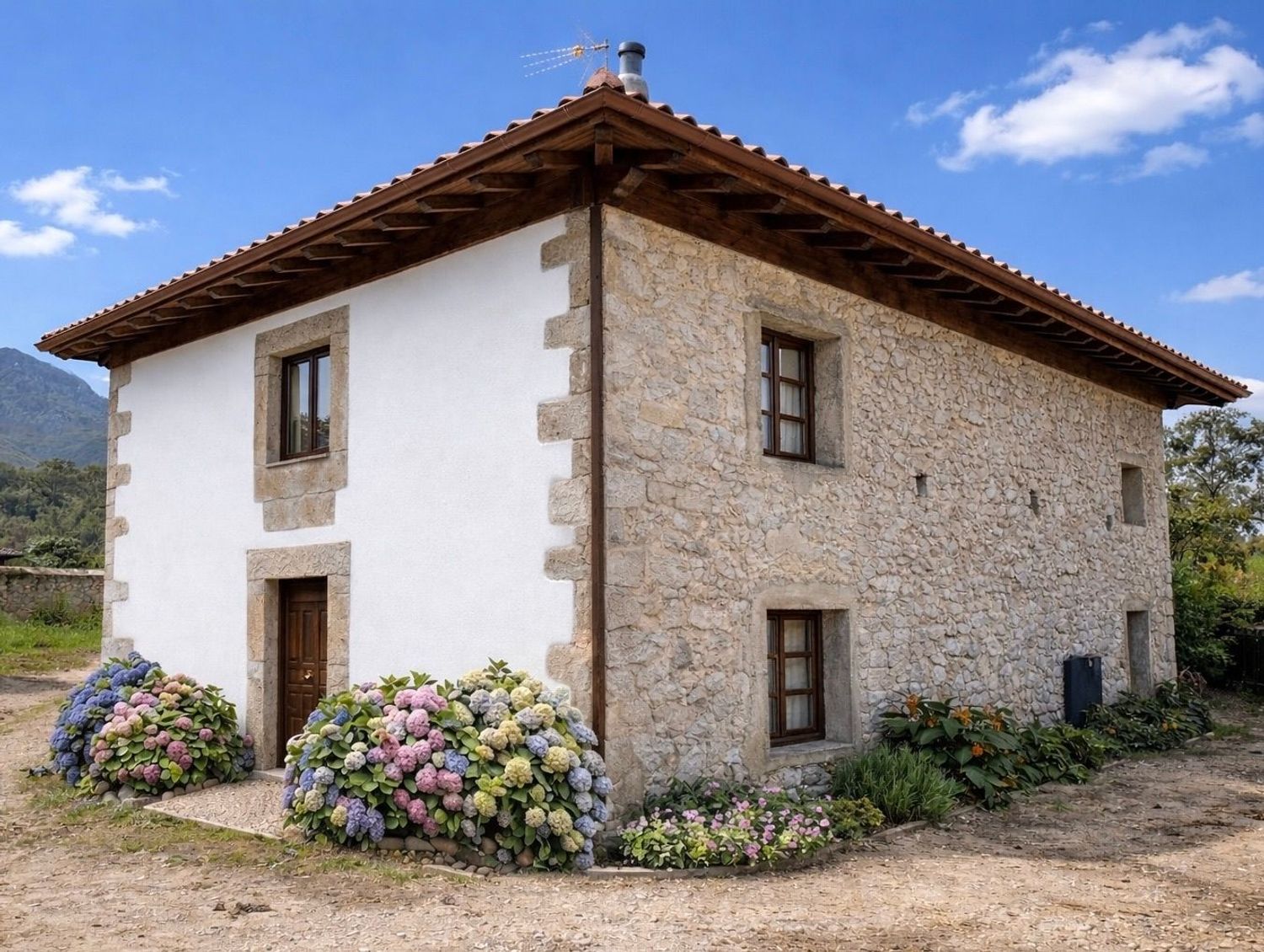 Chalet pareado en Parres s/n - Foto 2