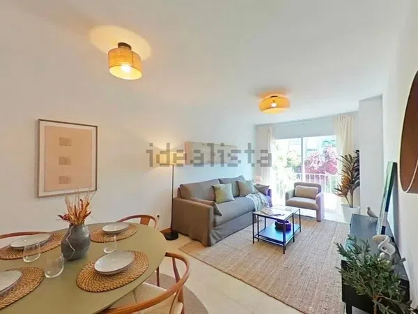 Piso en Calle de Versalles, 2, La Montaña-El Cortijo - Foto 1