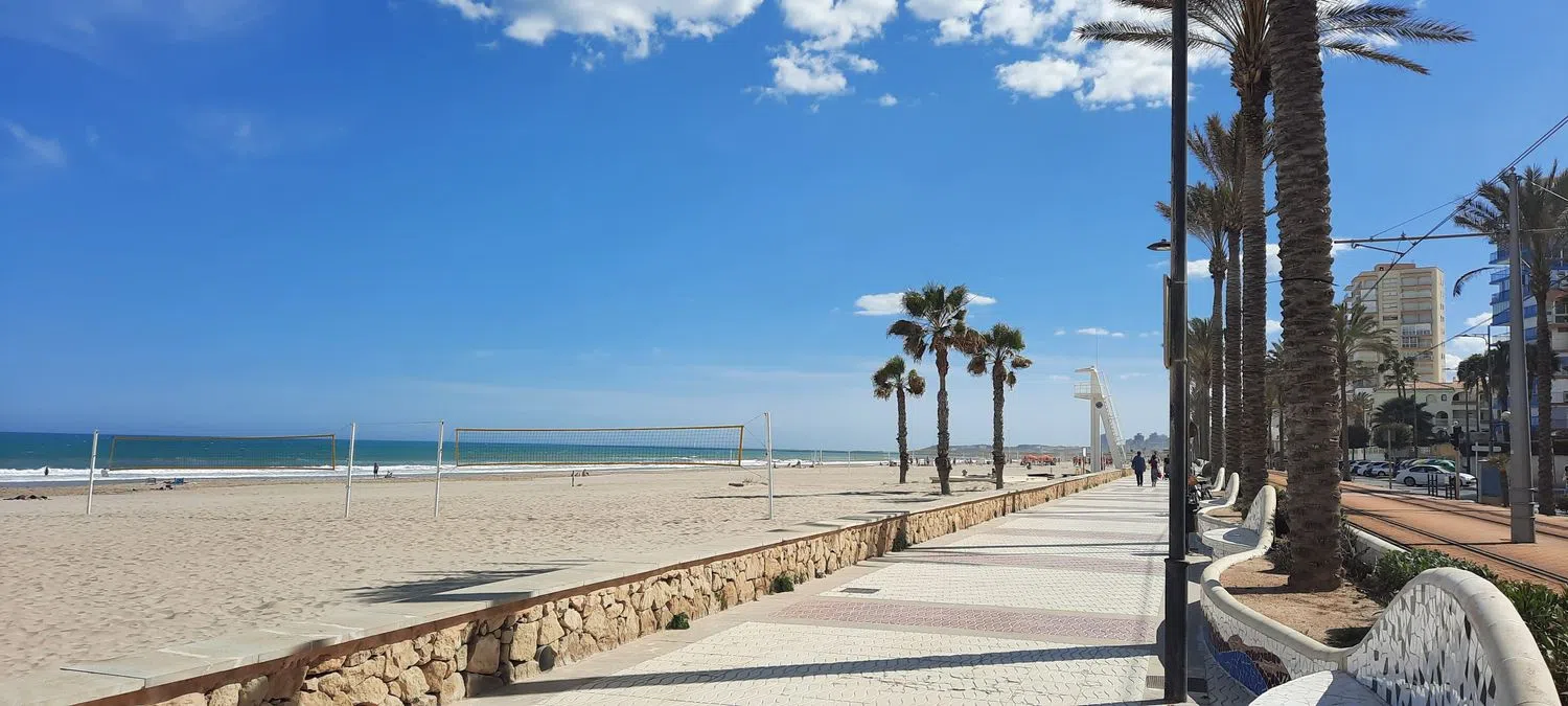 Piso en avenida Benidorm, 18 - Foto 18