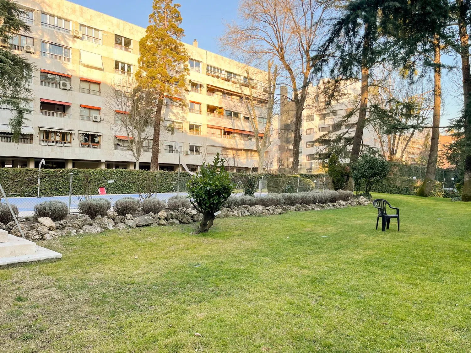 Piso en calle de Arroyofresno - Foto 1