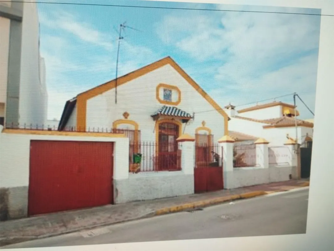 Chalet en  Calle Nuestra Señora del Carmen 100 - Foto 1