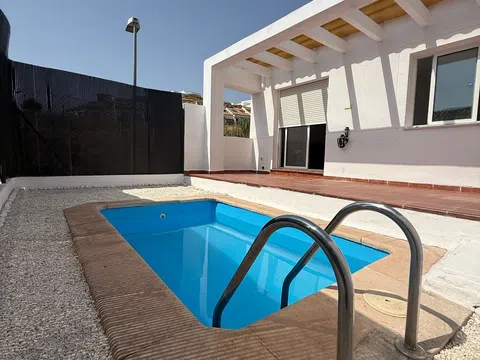 Casa independiente en calle Rambla, 5