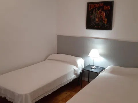 Piso en plaza del Vínculo, 3