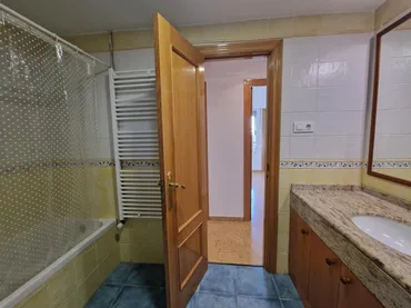 Piso en  Avenida HERMANOS MARISTAS - Foto 33