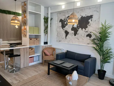 Estudio en calle de Monóvar, 11