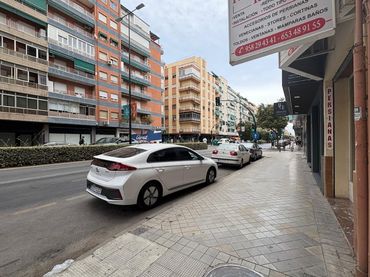 Garaje en  Camino de Ronda 133 - Foto 1