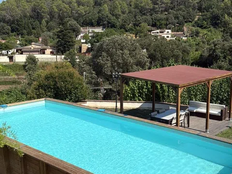 Chalet pareado en calle de la Palmera, 4