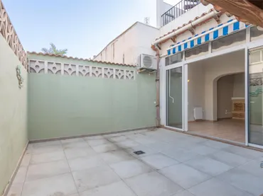 Casa adosada en  Carrer de la Palmera 23 - Foto 4