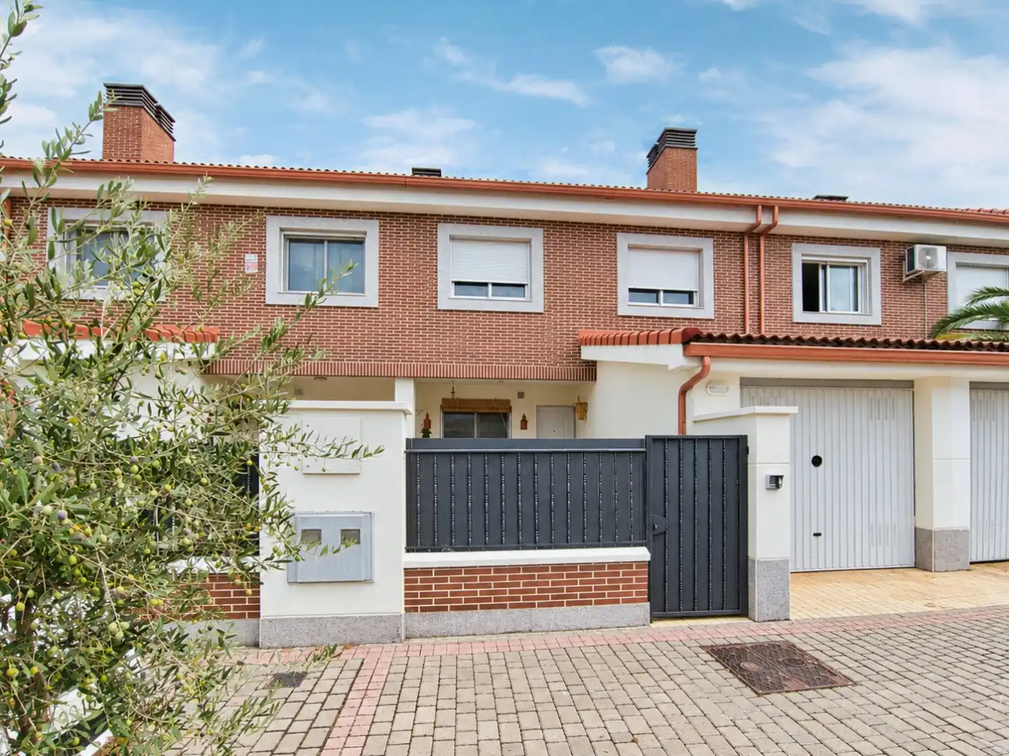 Chalet en  Calle Baltasar Gracián 13 - Foto 3