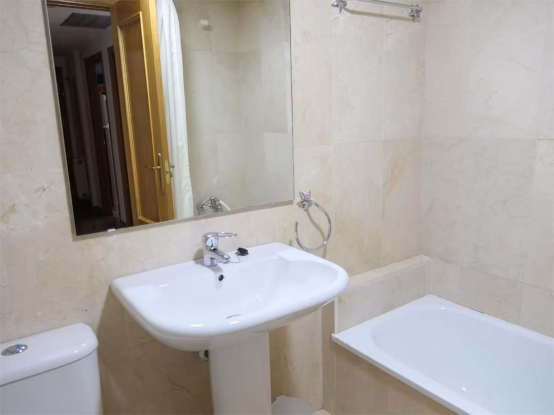 Piso en  Camino de Ronda 51 - Foto 8