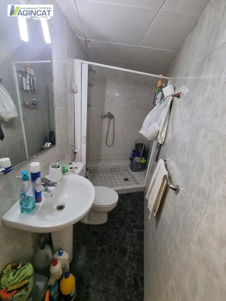 Local comercial en  N/A - Foto 14