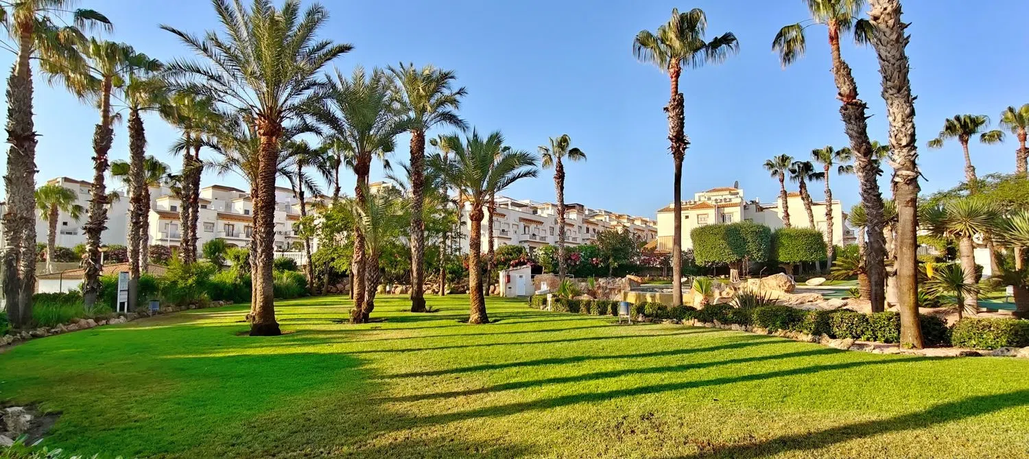 Chalet adosado en avenida D'Escandinàvia, 23 - Foto 3
