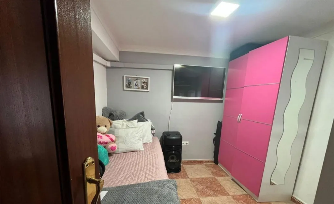 Piso en  Calle Carcabuey 3 - Foto 5