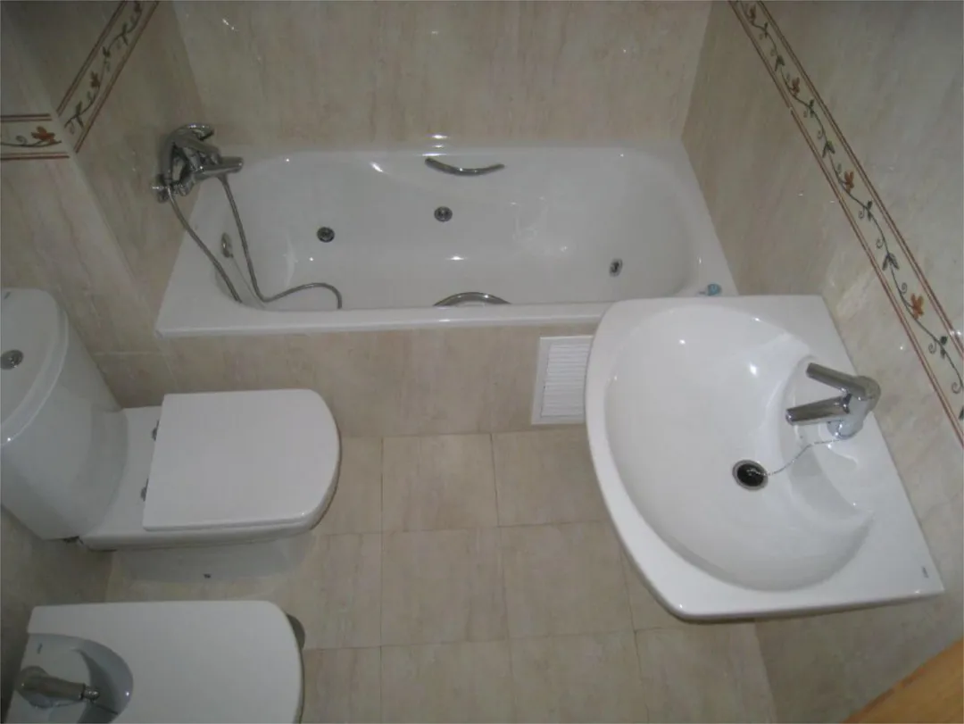 Piso en  Paseo Marítimo Rey de España 130 - Foto 2