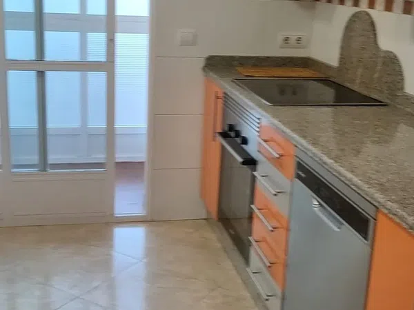 Piso en Avenida de Portugal, 1, Zona Norte-Hospital-Urbanizaciones, Zona Norte-Hospital-Urbanizaciones - Foto 4