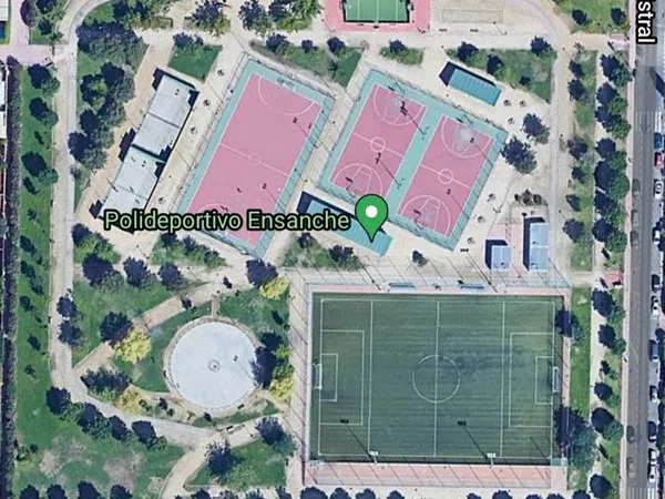 Chalet pareado en Calle Octavio Paz, 12, Ensanche, Ensanche - Foto 1