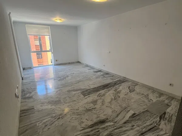 Piso en Calle Jacinto Verdaguer - Foto 1
