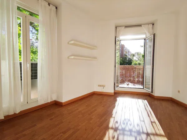 Piso en calle de García de Paredes, 30