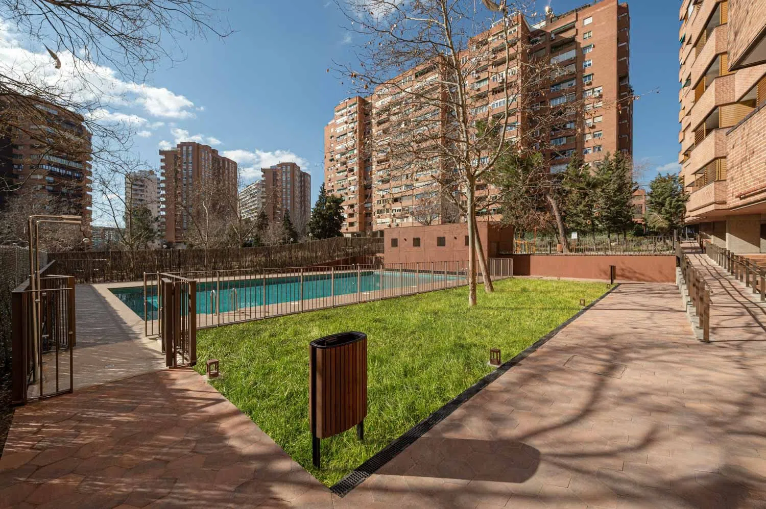 Piso en calle de la Condesa de Venadito - Foto 1