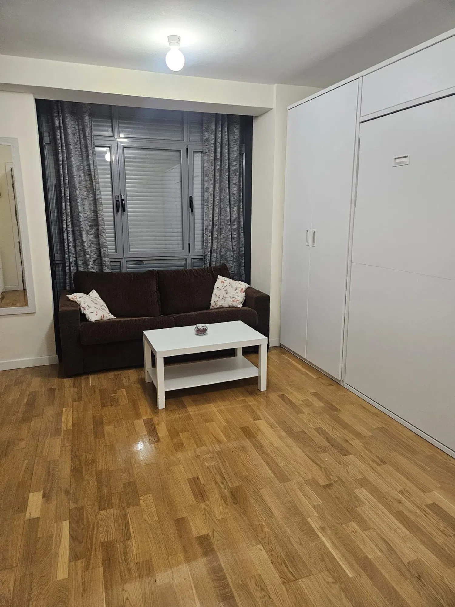 Estudio en calle de Pedro Campos, 4 - Foto 2