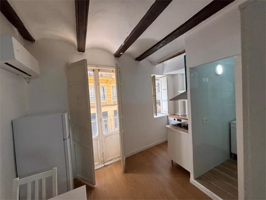 Piso en Ciutat Vella - Foto 3