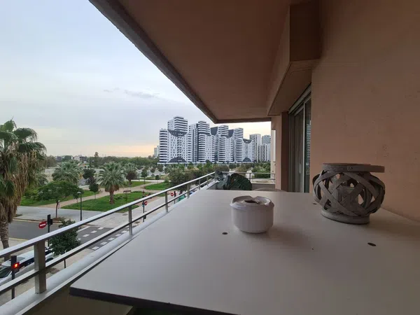 Piso en Av. Pianista Martínez Carrasco, 8