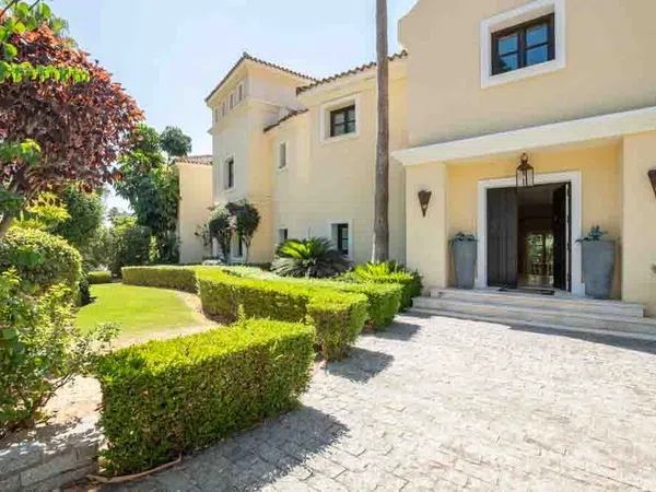 Casa o chalet independiente en Calle Callé Fenómeno, 12, Zona F - Foto 5