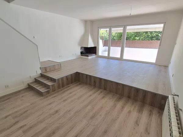 Chalet adosado en Calle Emilio Coll, Zona norte - Foto 1