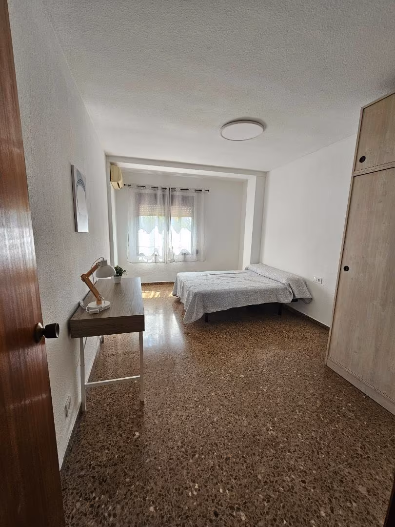 Piso en  Carrer de Sixto Cámara 67 - Foto 4