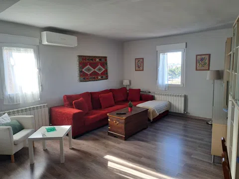 Piso en calle Clara Campoamor, 9