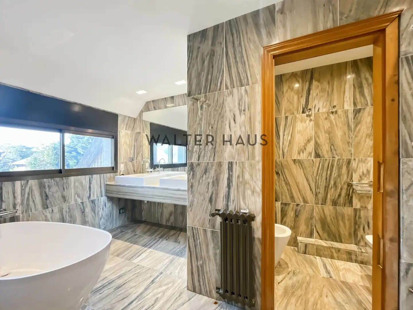 Chalet en  Carrer d'Àngel Guimerà - Foto 16