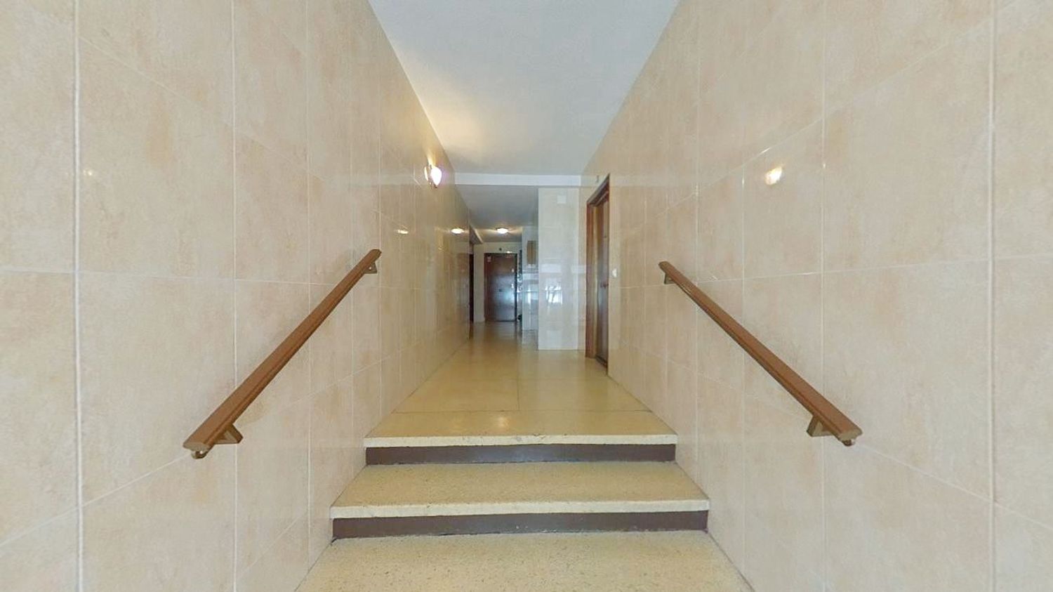 Piso en Reyes Católicos - Foto 24