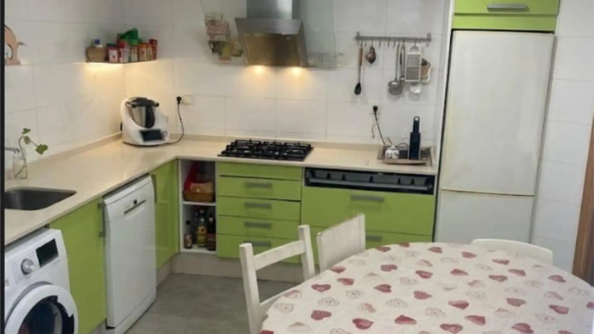 Piso en  Carrer de Fontanars dels Alforins 17 - Foto 8