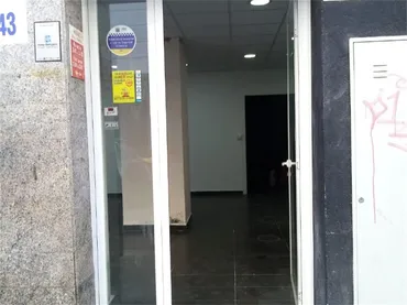 Local comercial en  Plaça de l'Ajuntament 1 - Foto 1