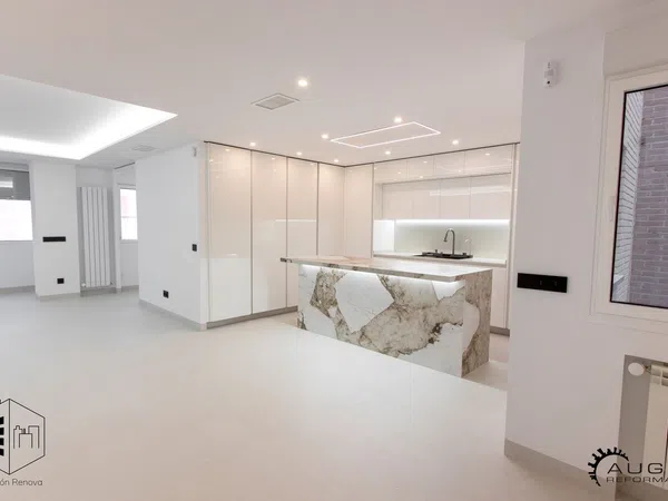 Piso en calle Marqués de la Valdavia, 3 - Foto 1