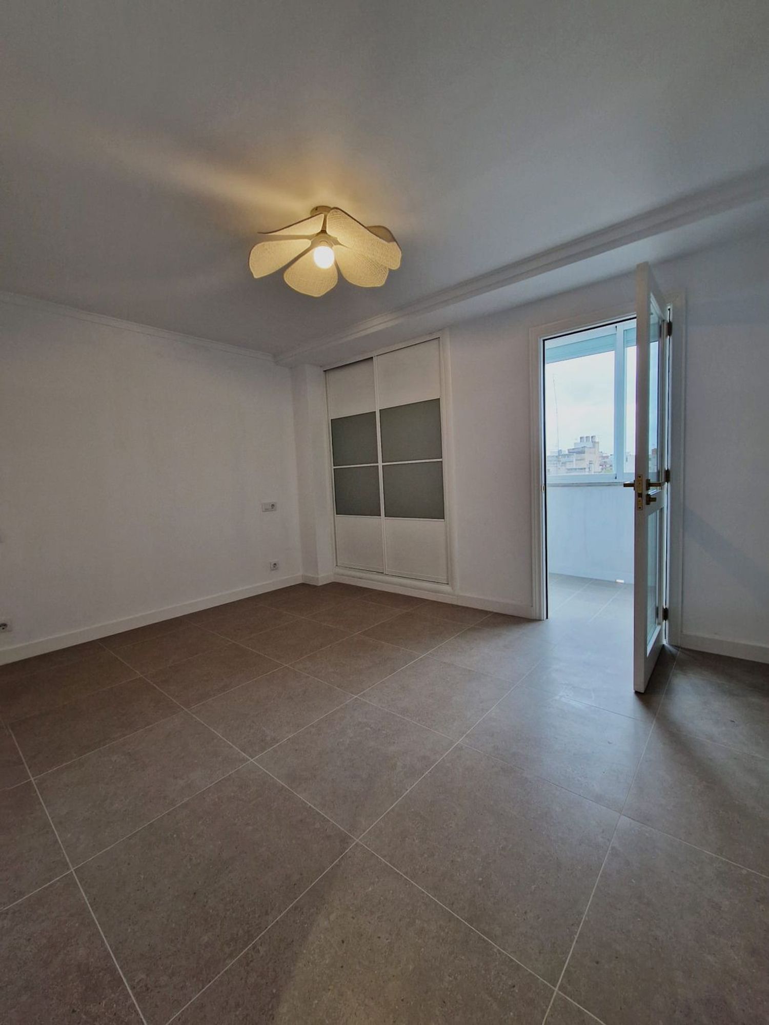 Piso en Barrio Camp Redo - Foto 4