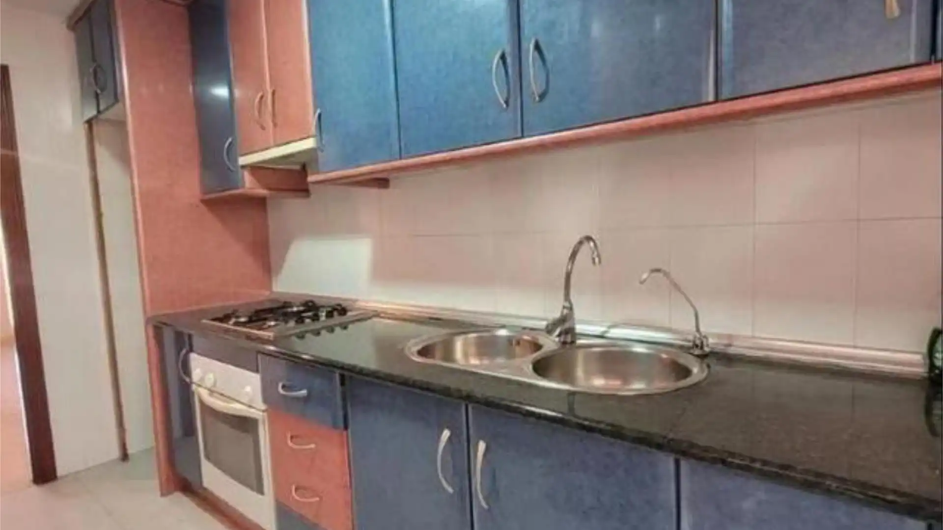 Piso en maracena - Foto 5