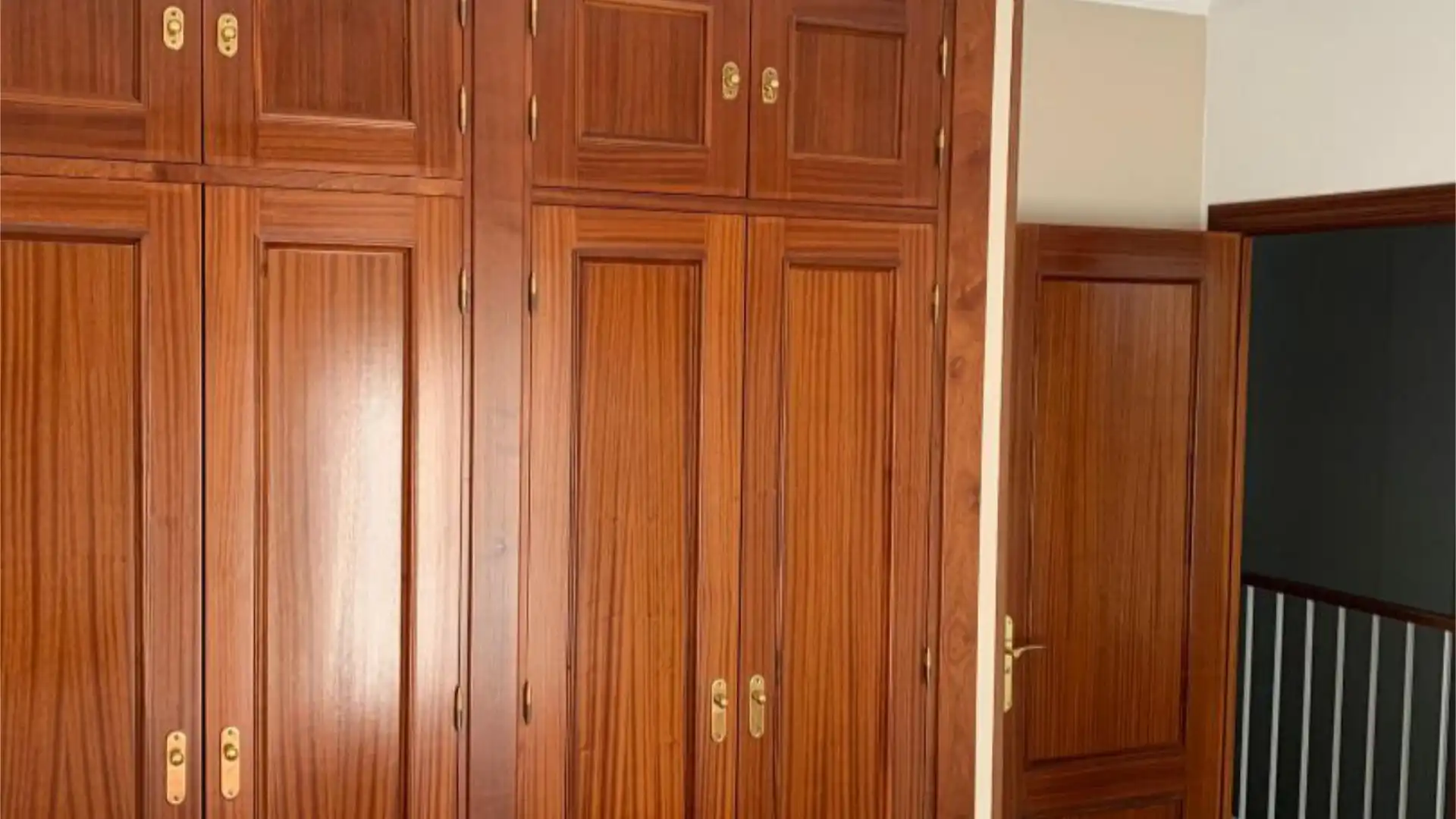 Casa adosada en  Calle de la Hijuela 19 - Foto 28