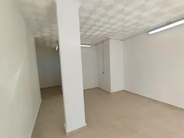 Local comercial en  Calle Zarandieta 24 - Foto 3