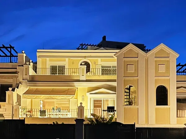 Piso en Av Valle del Golf, 25