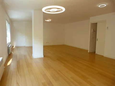 Piso en calle de Jesús, 14