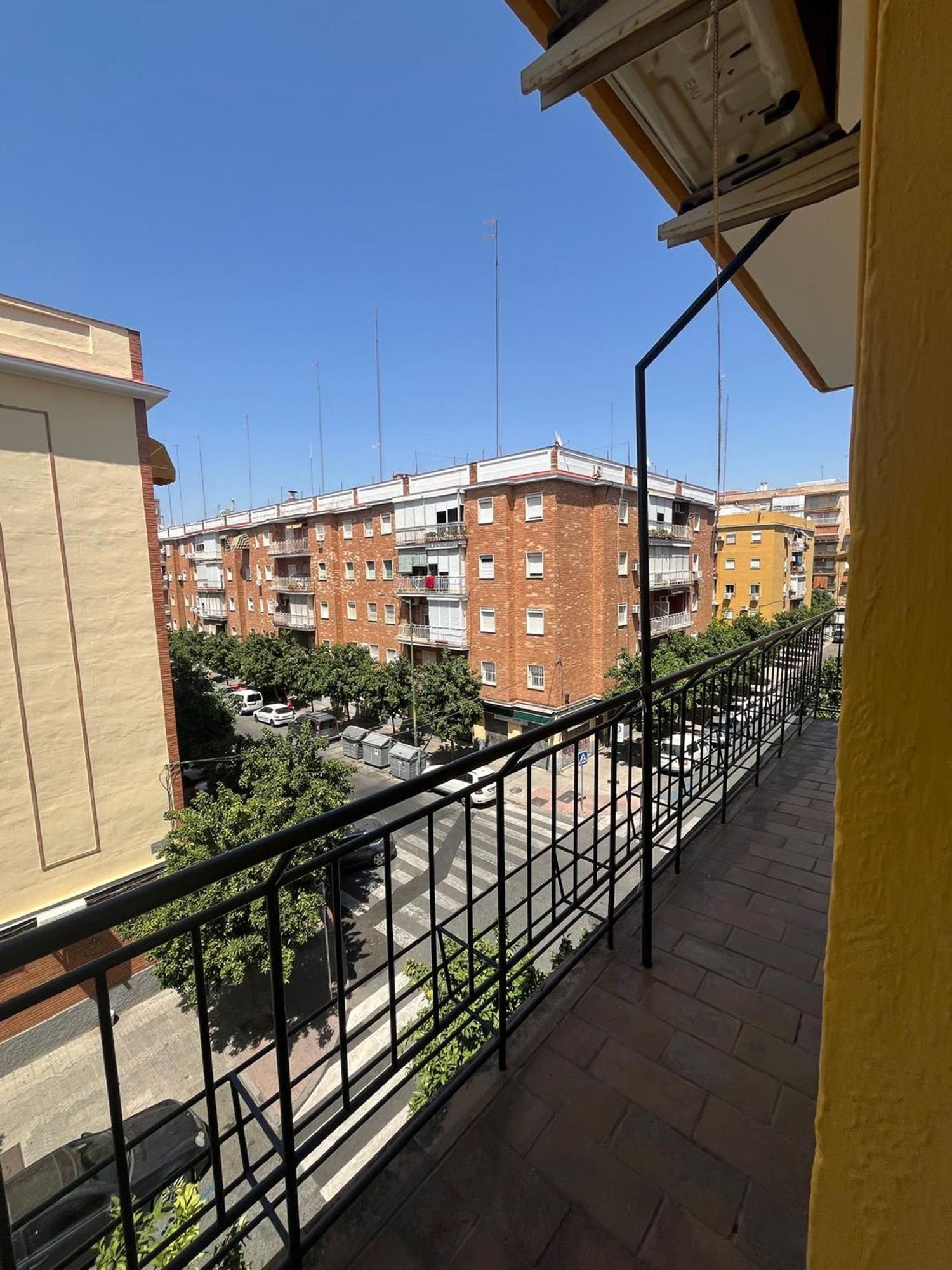 Piso en Calle Castillo de Alanís de la Sierra, 10, Bami - Pineda - Foto 2