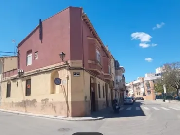 Planta baja en  Calle Ceramista Alós 26 - Foto 3