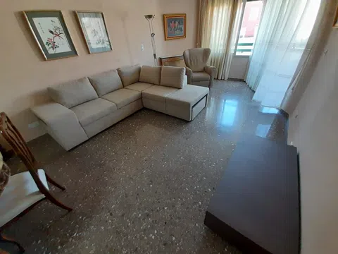 Piso en avenida de Peris i Valero, 170
