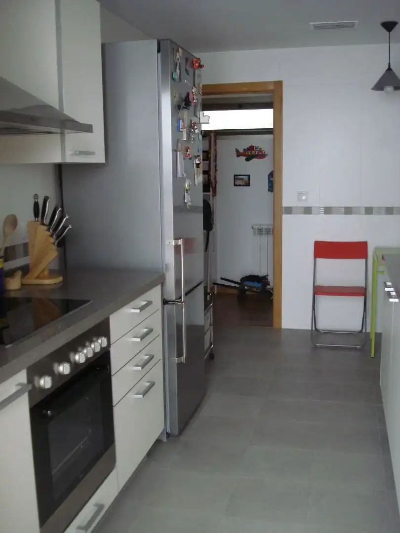 Piso en  Carrer del Camp de Túria - Foto 10